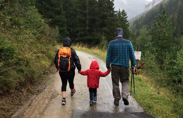 Things to Consider When Choosing a Trail for a Family Hike Minimalist Family Adventures