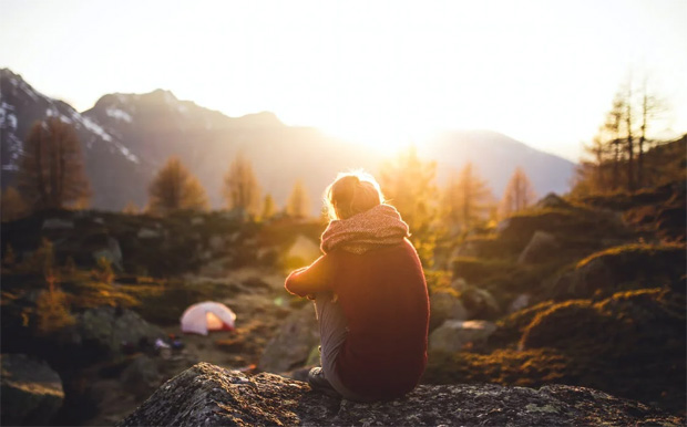 Why Spending Time Outdoors Makes You Sleep Better 