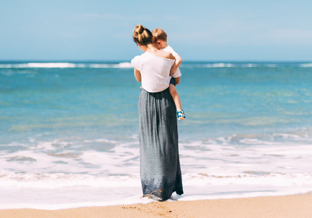 The Best Colours to Wear for a Photo Shoot in Nature Minimalist Family Adventures