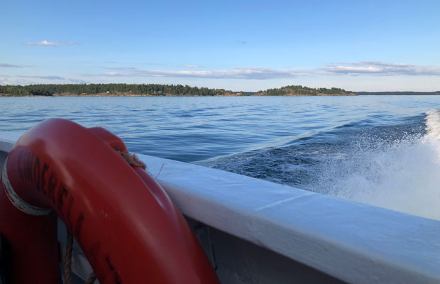 Stockholm to Grinda Ferry - Waxholmsbolaget or Cinderella Boats?